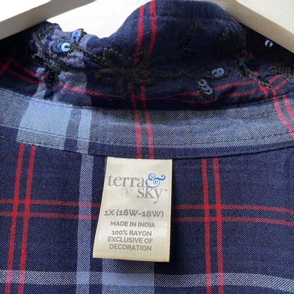 TERRA & SKY Boyfriend Shirt Size 1X Blue Plaid Rayon Button up Embroidered Colla - Picture 9 of 10